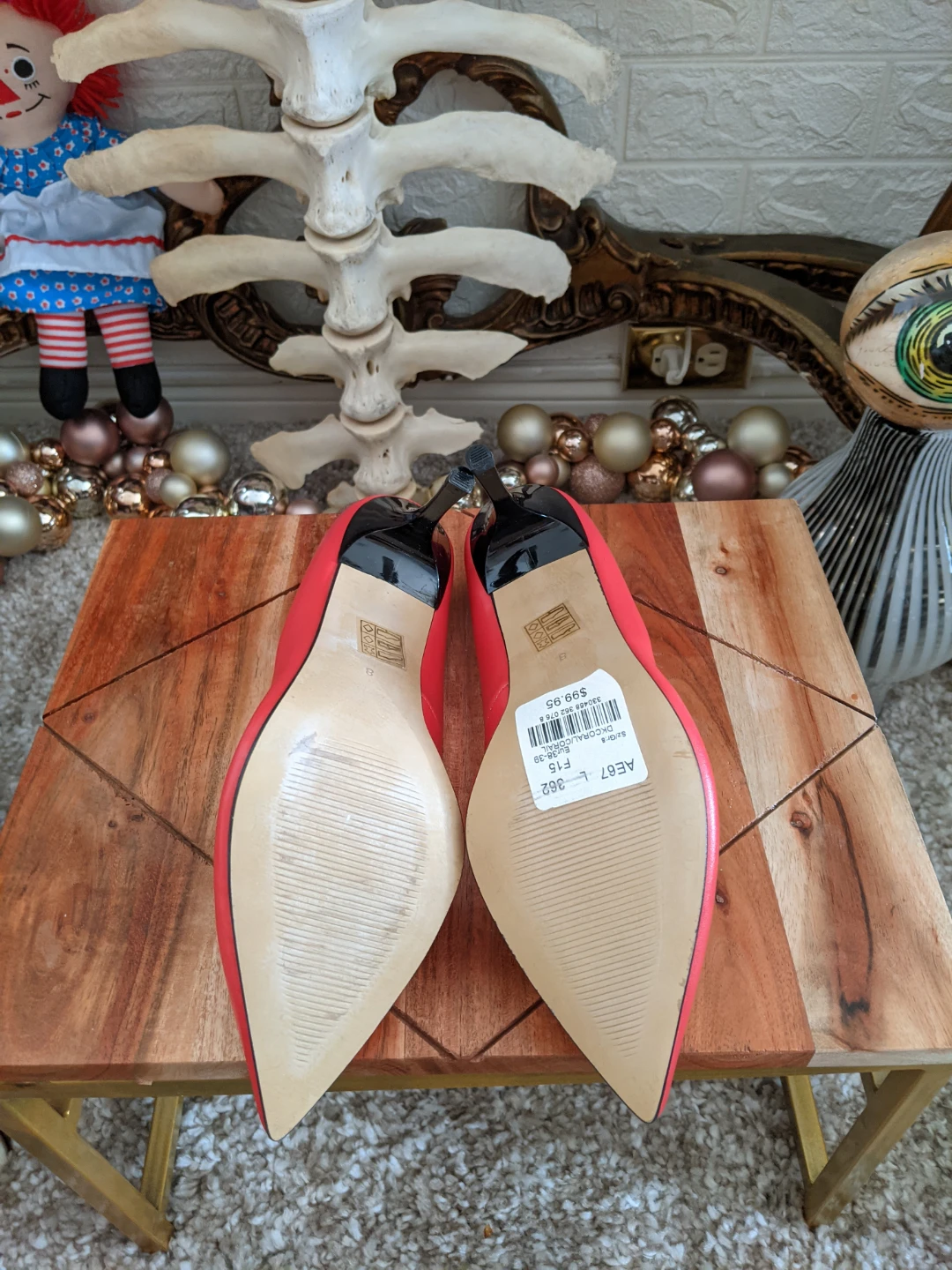 Le Château Women's Red Pointed Toe Heels Size 8 - photo 4