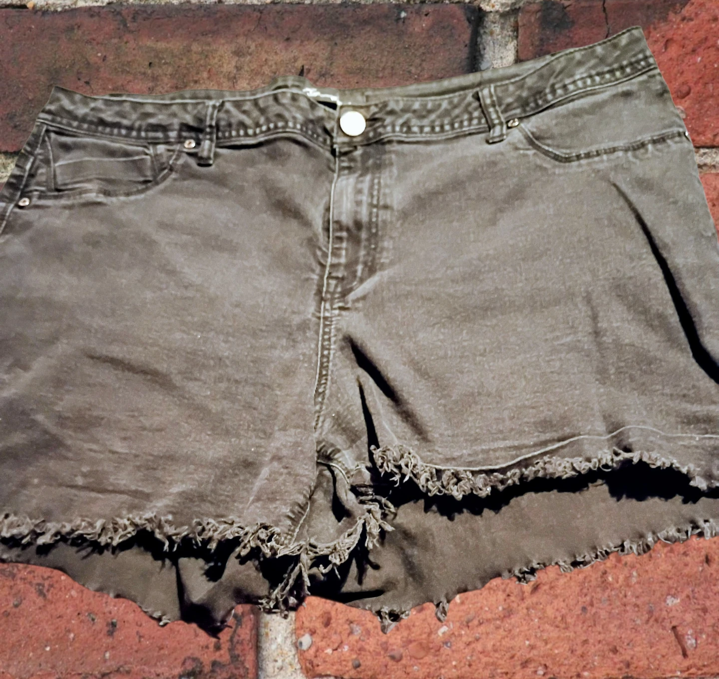 Women's jean shorts by Adriano Goldschmied (AG) size 22.. - photo 2