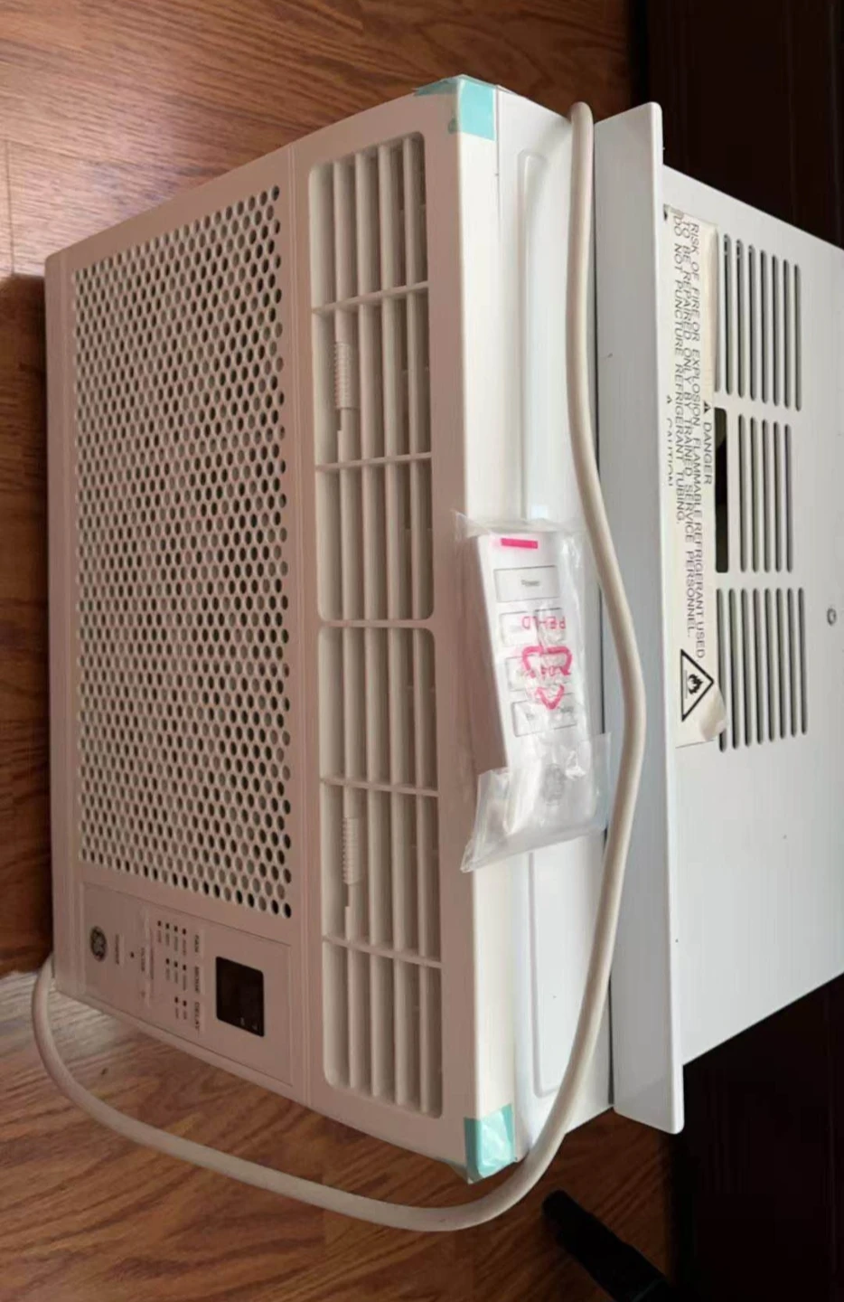 GE Window Air Conditioner - photo 2