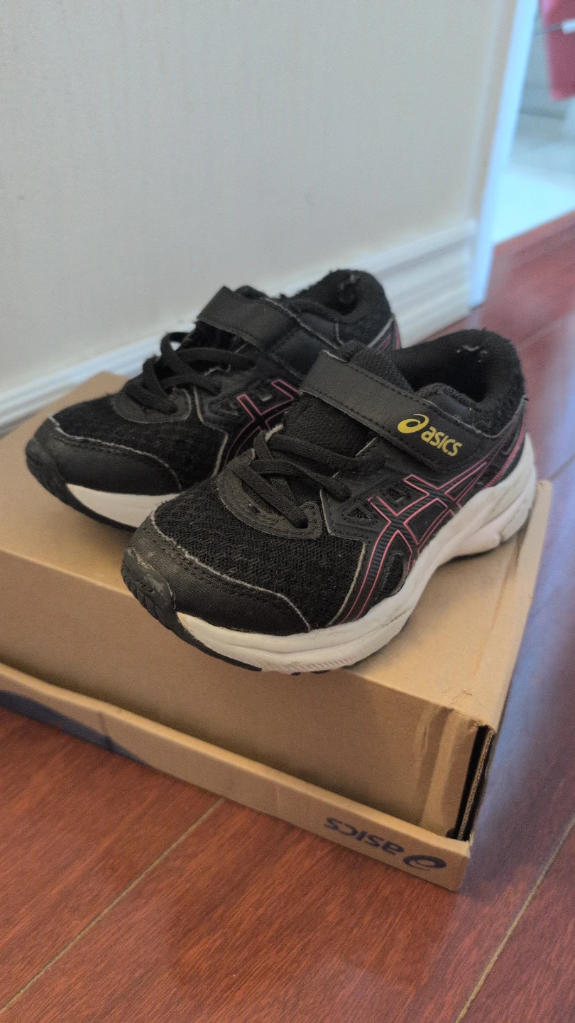 ASICS Jolt 3 PS Kids Shoes Black/Hot Pink K11