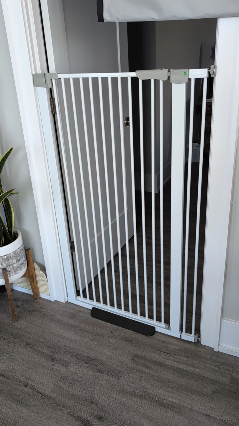 55" Extra Tall Pressure Mounted Pet / Cat Gate - White