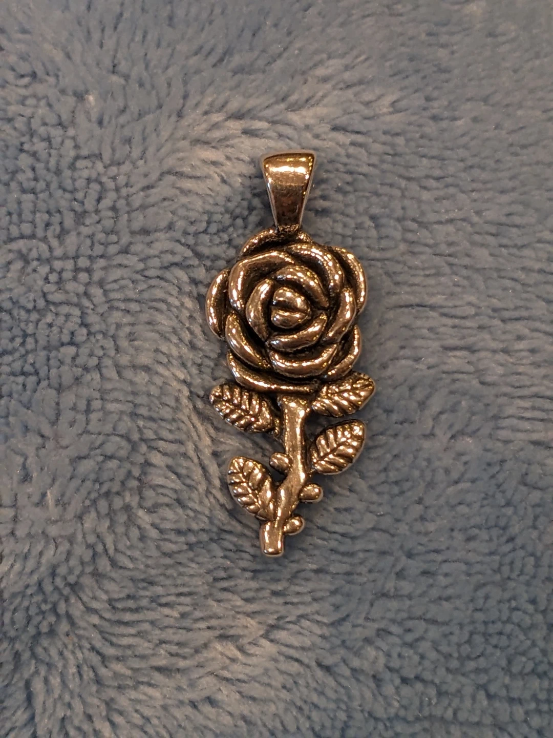 Sterling Silver Rose Pendant - photo 2
