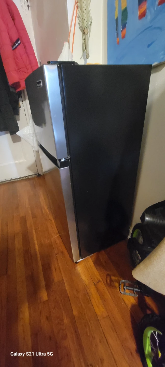 Magic Chef Mini Fridge - photo 2