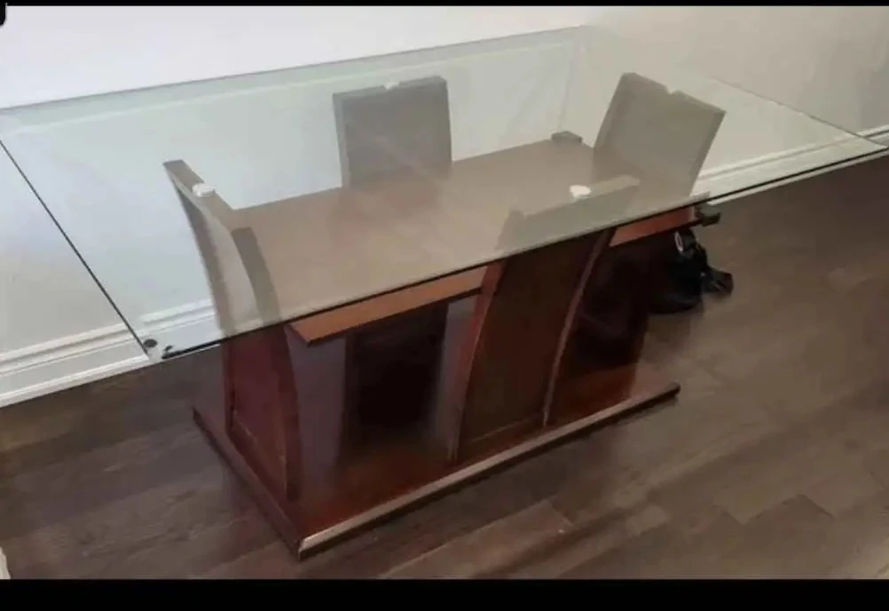 Glass top 6 to 8 chair dinning table - photo 3