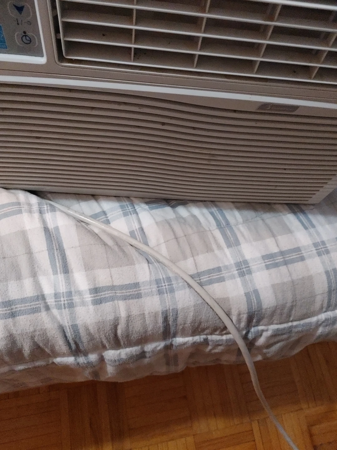 Garrison 6300 BTU Window Air Conditioner - photo 2