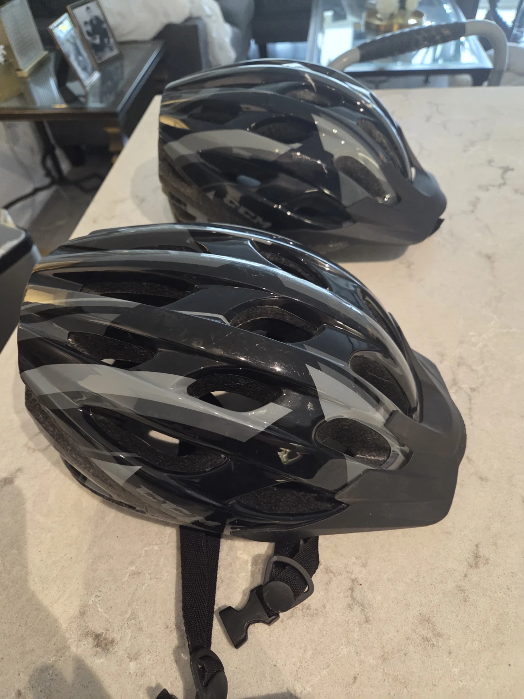 Two Black Cycling Helmets - photo 2