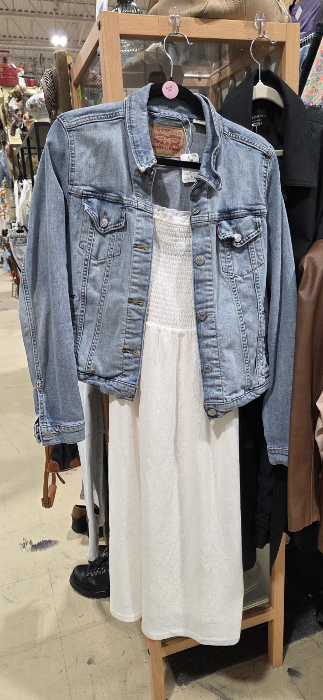 amazing vintage y2k 90s clothing for men and women - photo 4