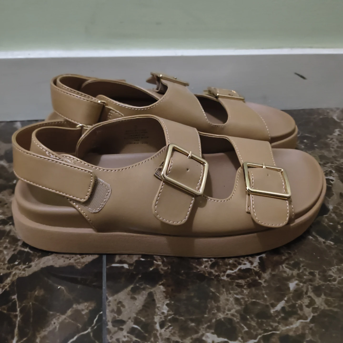 Size 10 Old Navy Tan Sandals