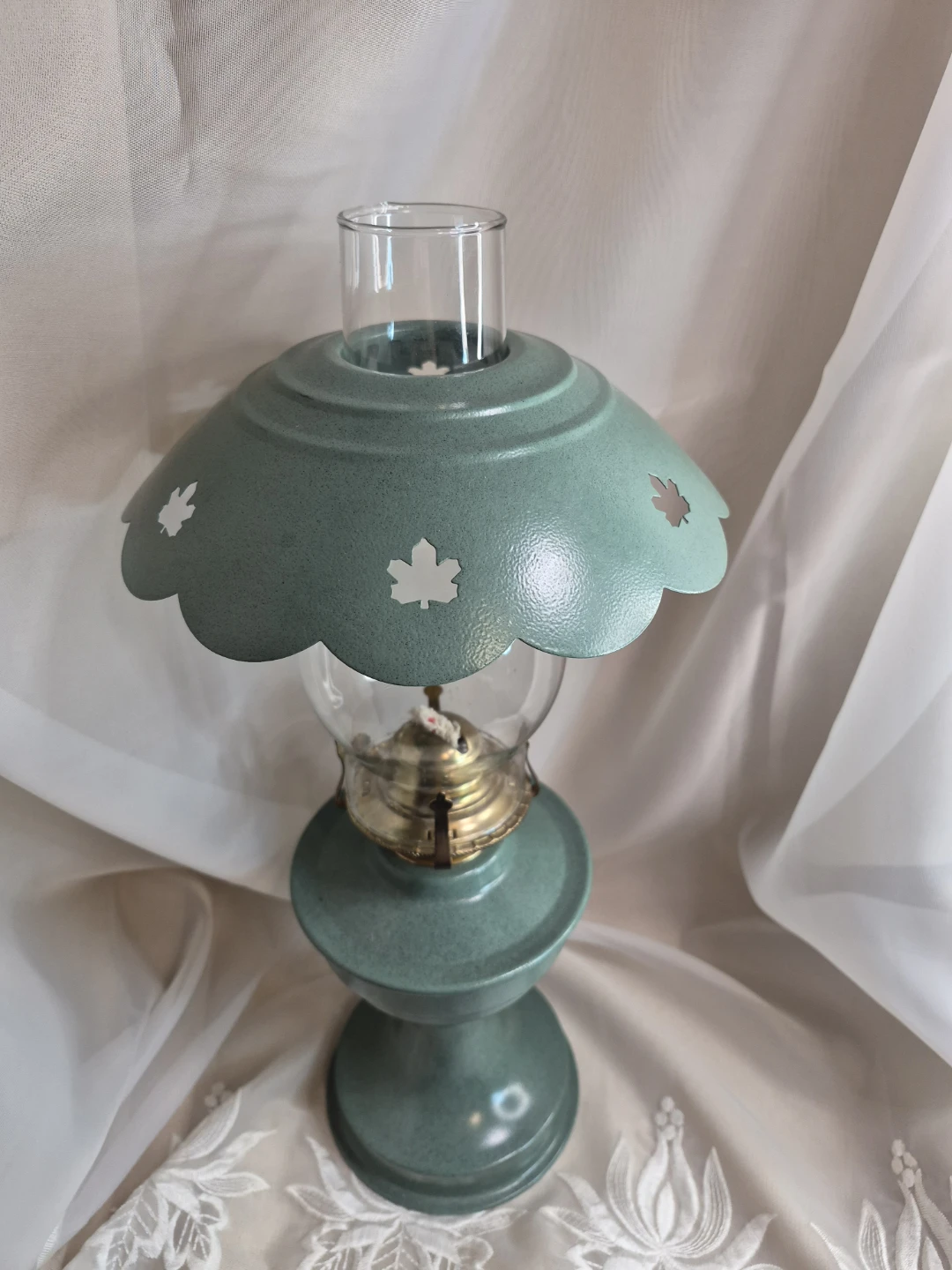 Beautiful Vintage Metal Brass & Glass 18" Total Tall Oil Lamp - photo 3