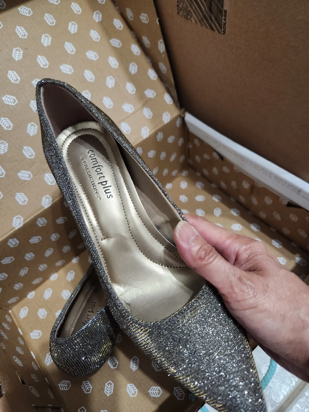 Comfort Plus by Predictions Sparkly Silver Heels - Size 7.5 - photo 2