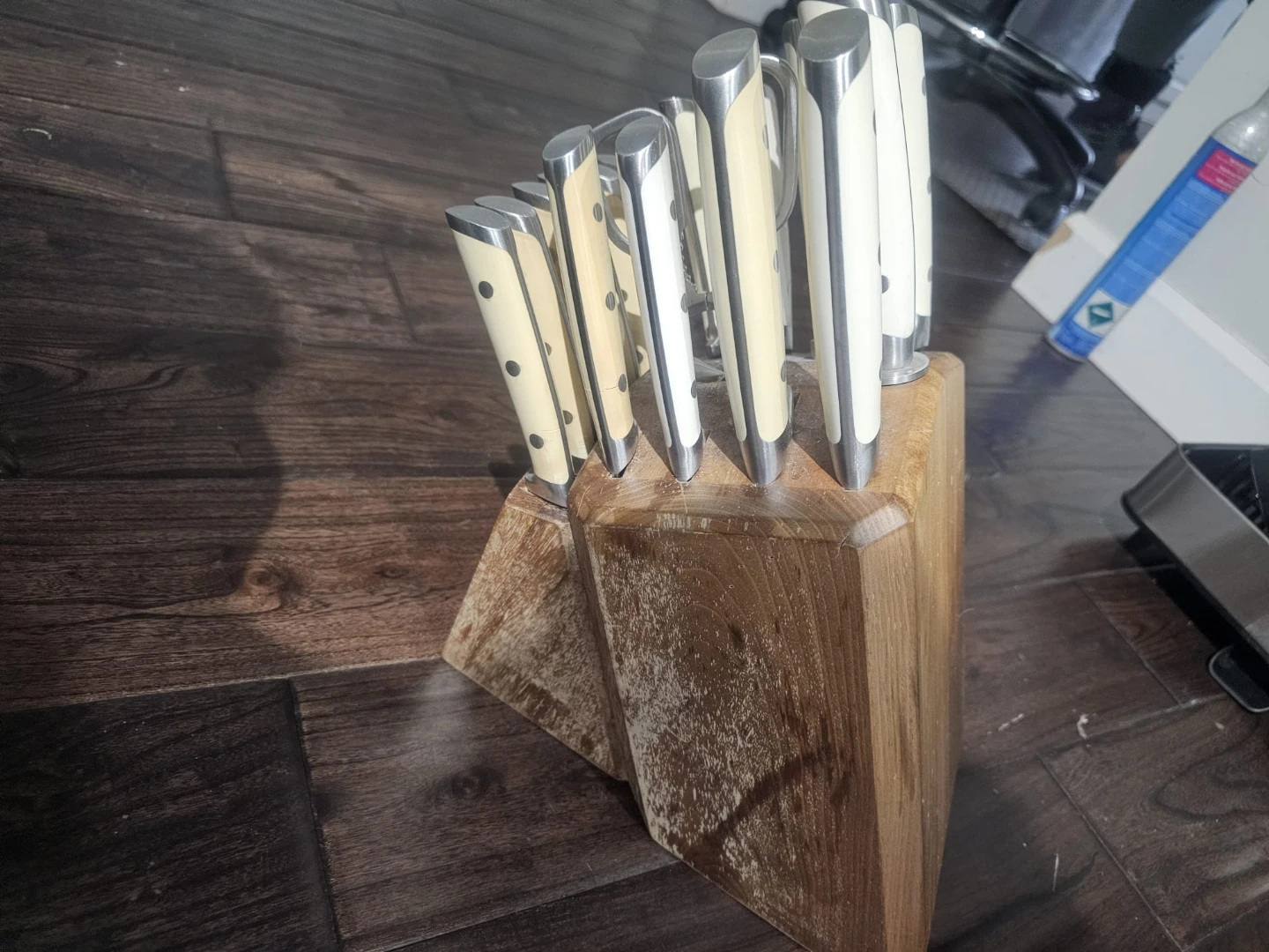 Knife Set with Wooden Block