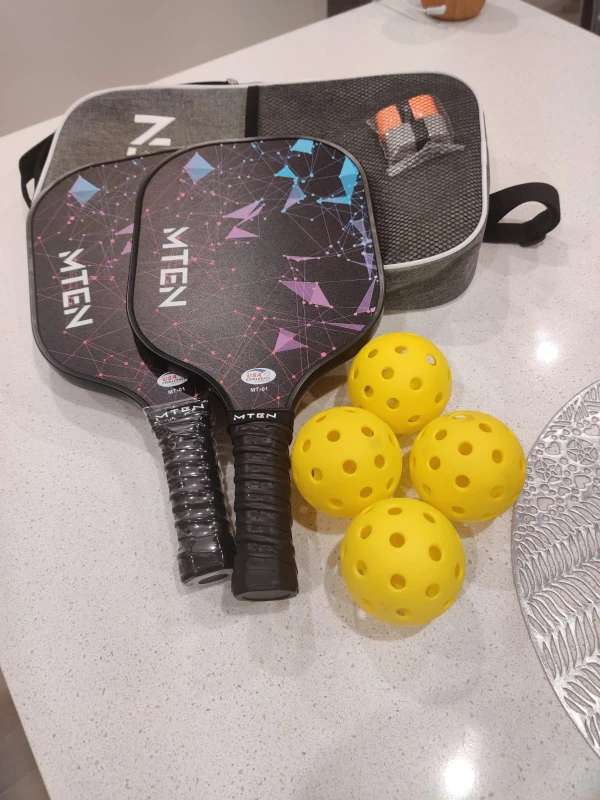 MTEN Pickleball Set with 2 Paddles, 4 Balls, and Carrying Bag - photo 2