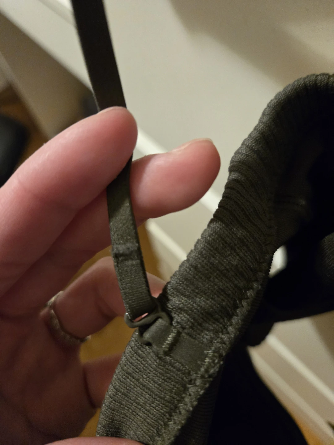 Brand new UNIQLO Women's Wireless Bra Top - Olive, Size XS - photo 3
