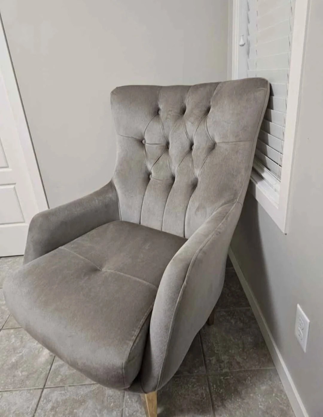 Brand new (Armchair) I bought it before one month but  never... - photo 3