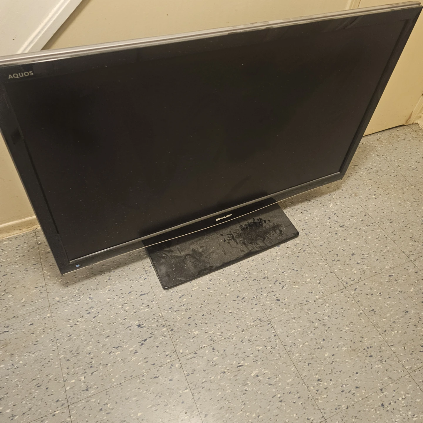 Leaving sale (make offer) : Sharp Aquos Flat Screen TV