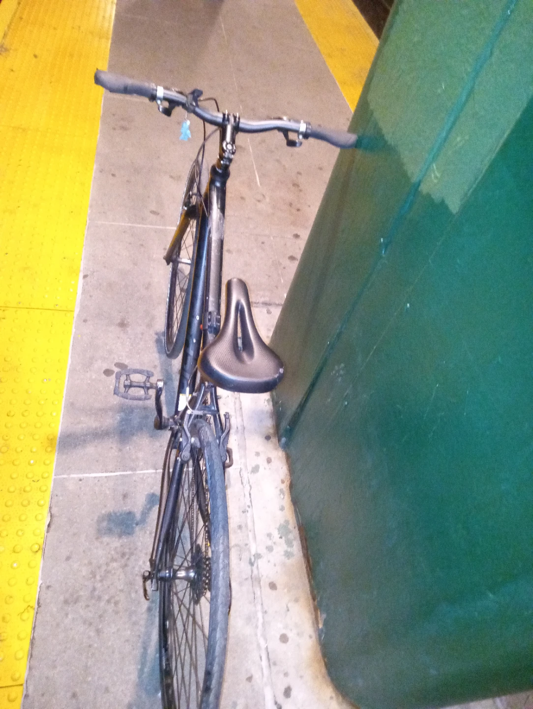 Cannondale Quick CX Hybrid Bike