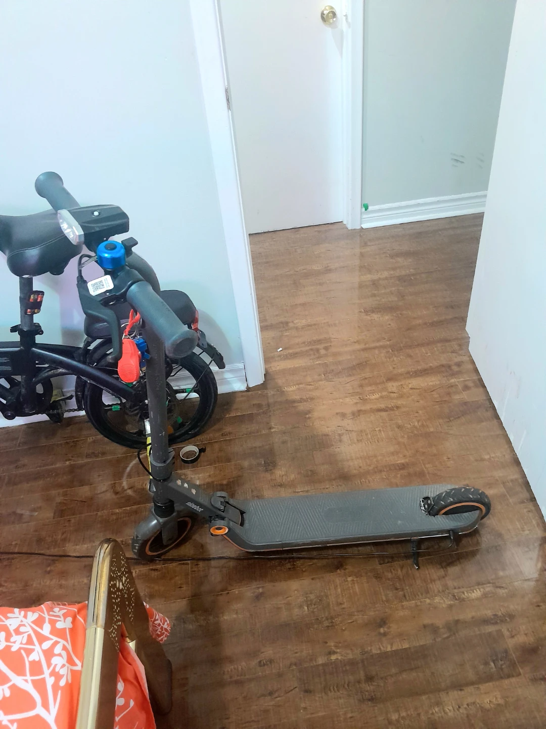 E2 Electric Scooter - photo 2