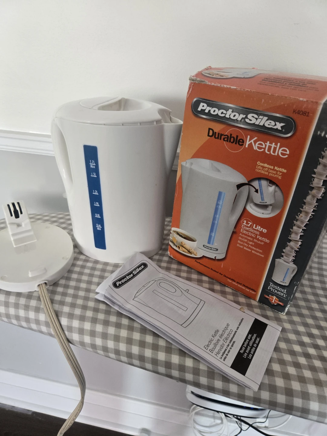 Proctor Silex 1.7L White Cordless Electric Kettle - photo 4