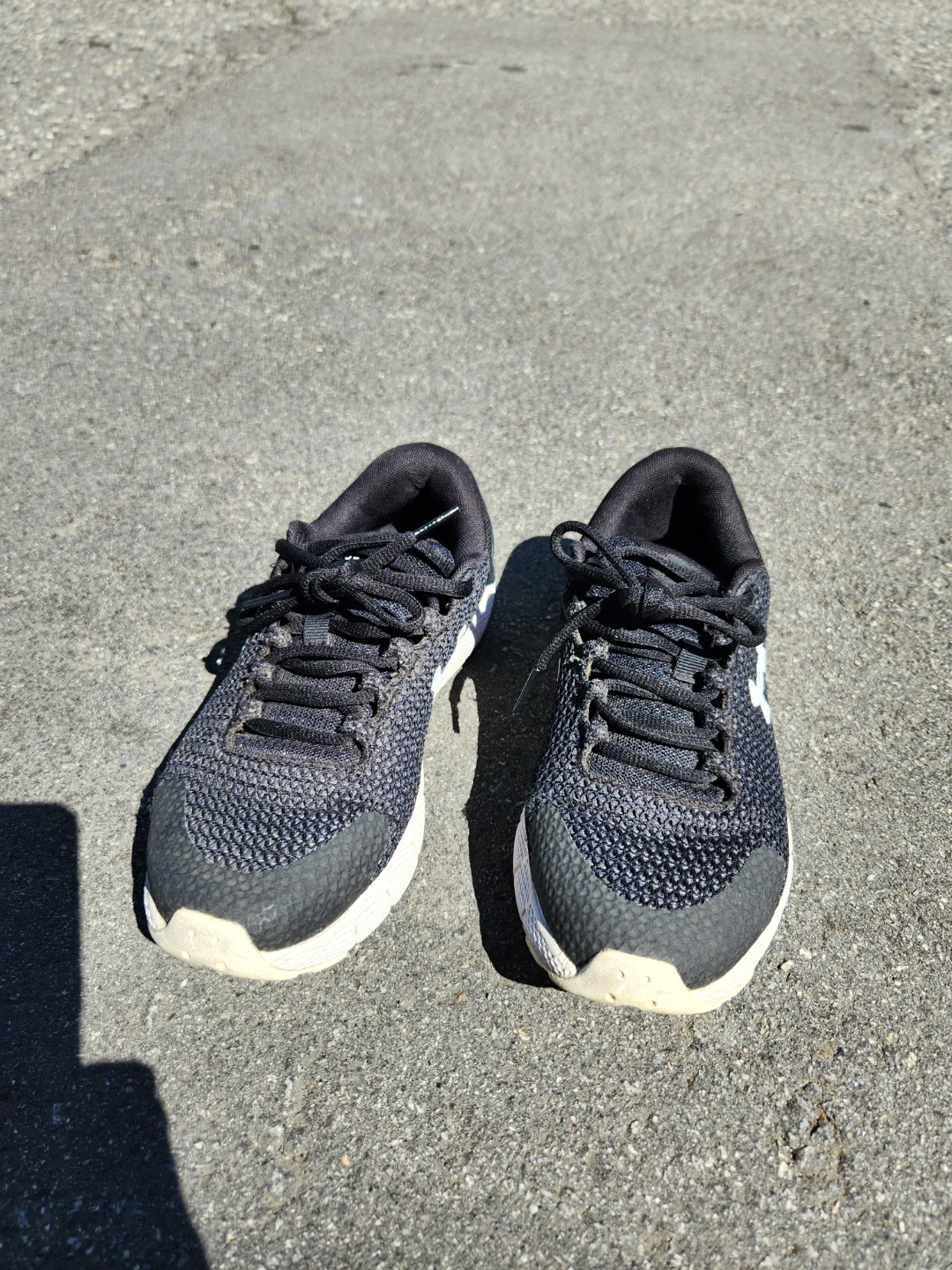 Under Armour Charged Running Shoes - Black