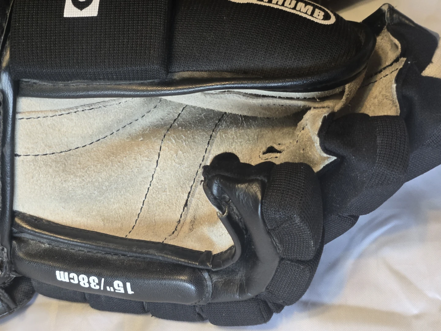 CCM Hockey Gloves - 15"/38CM - photo 3