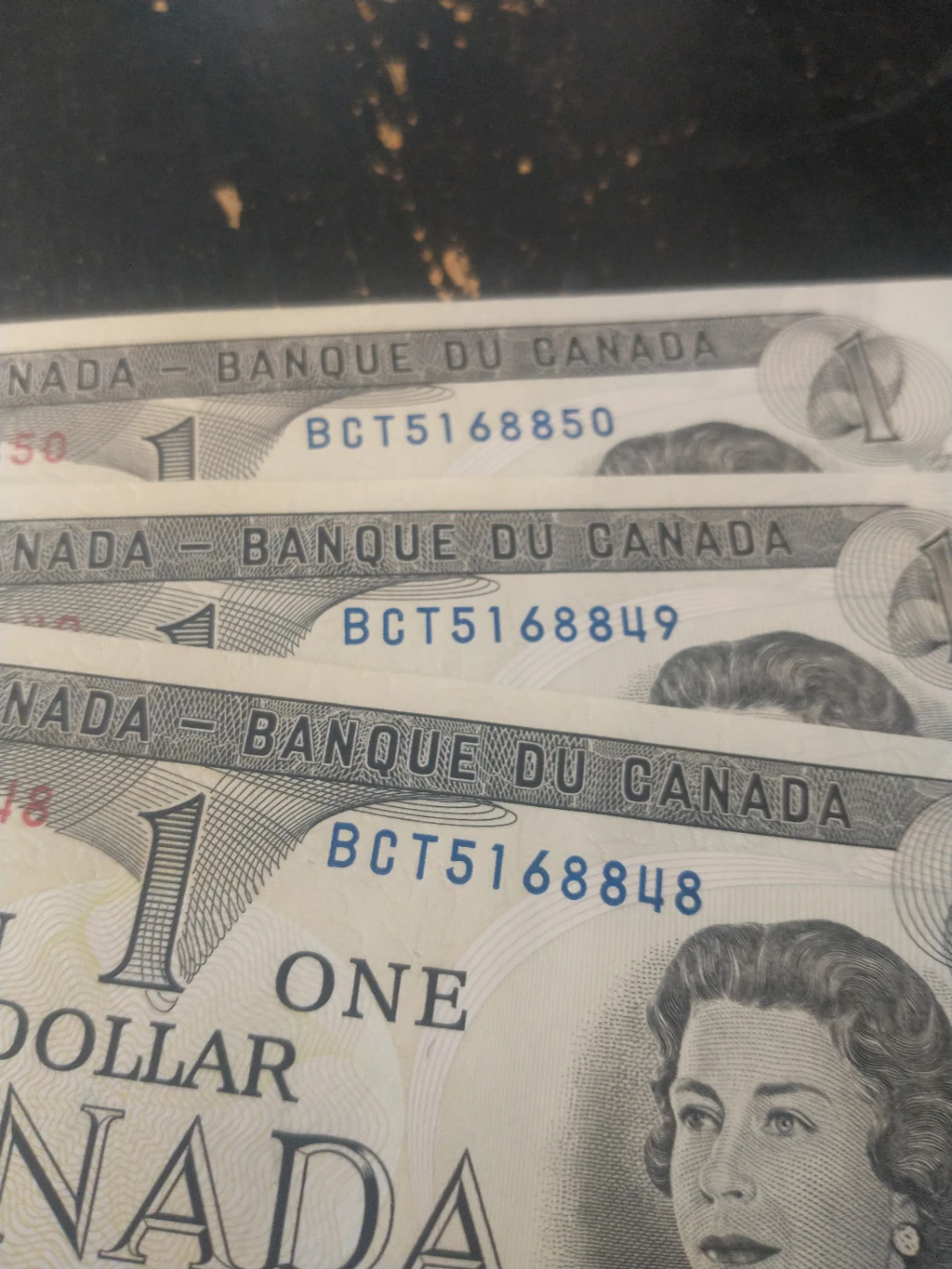 1973 Canada uncirculated 3 consecutive $1 banknotes ends ~8850
