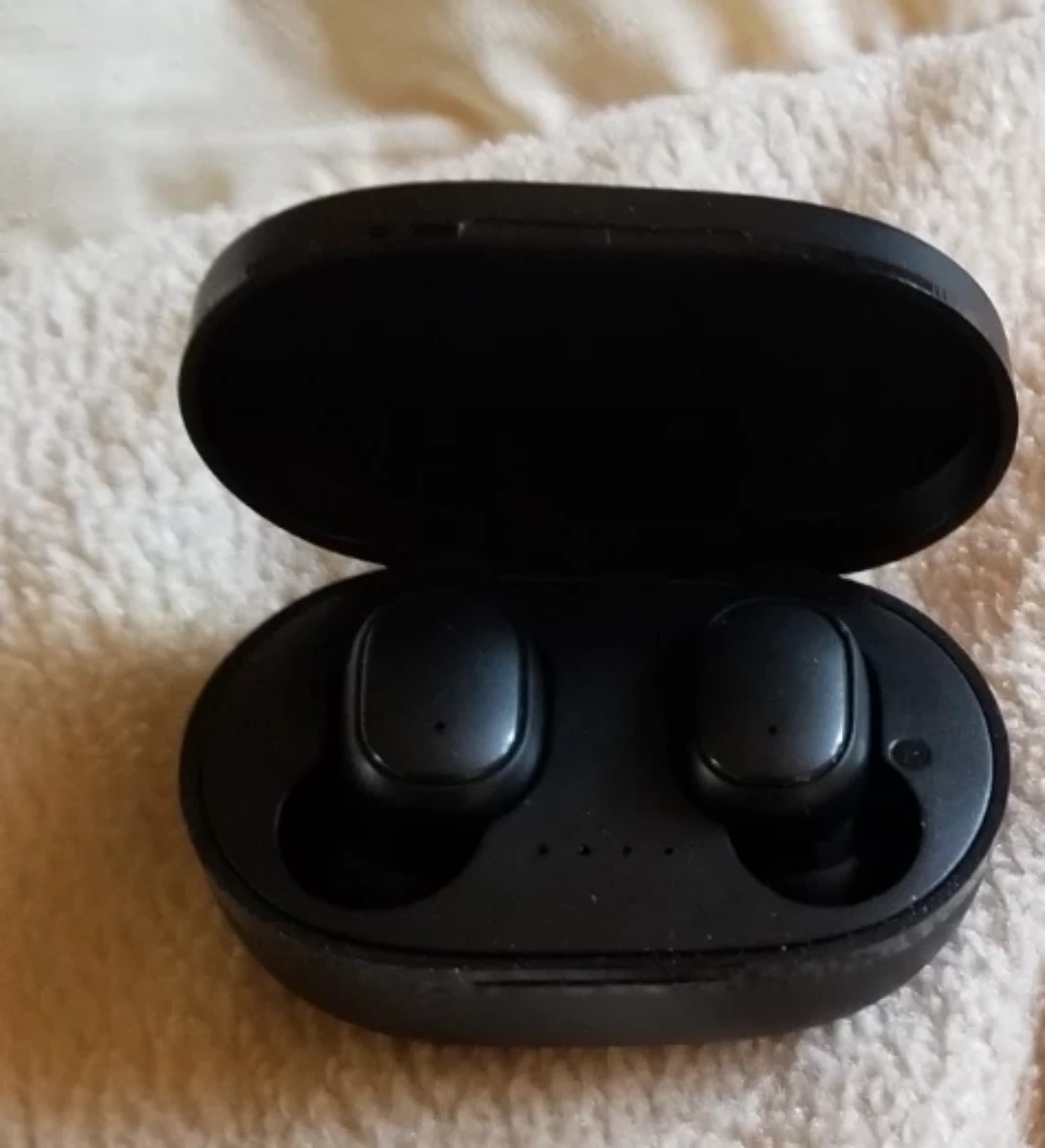 Black Wireless Earbuds with Charging Case