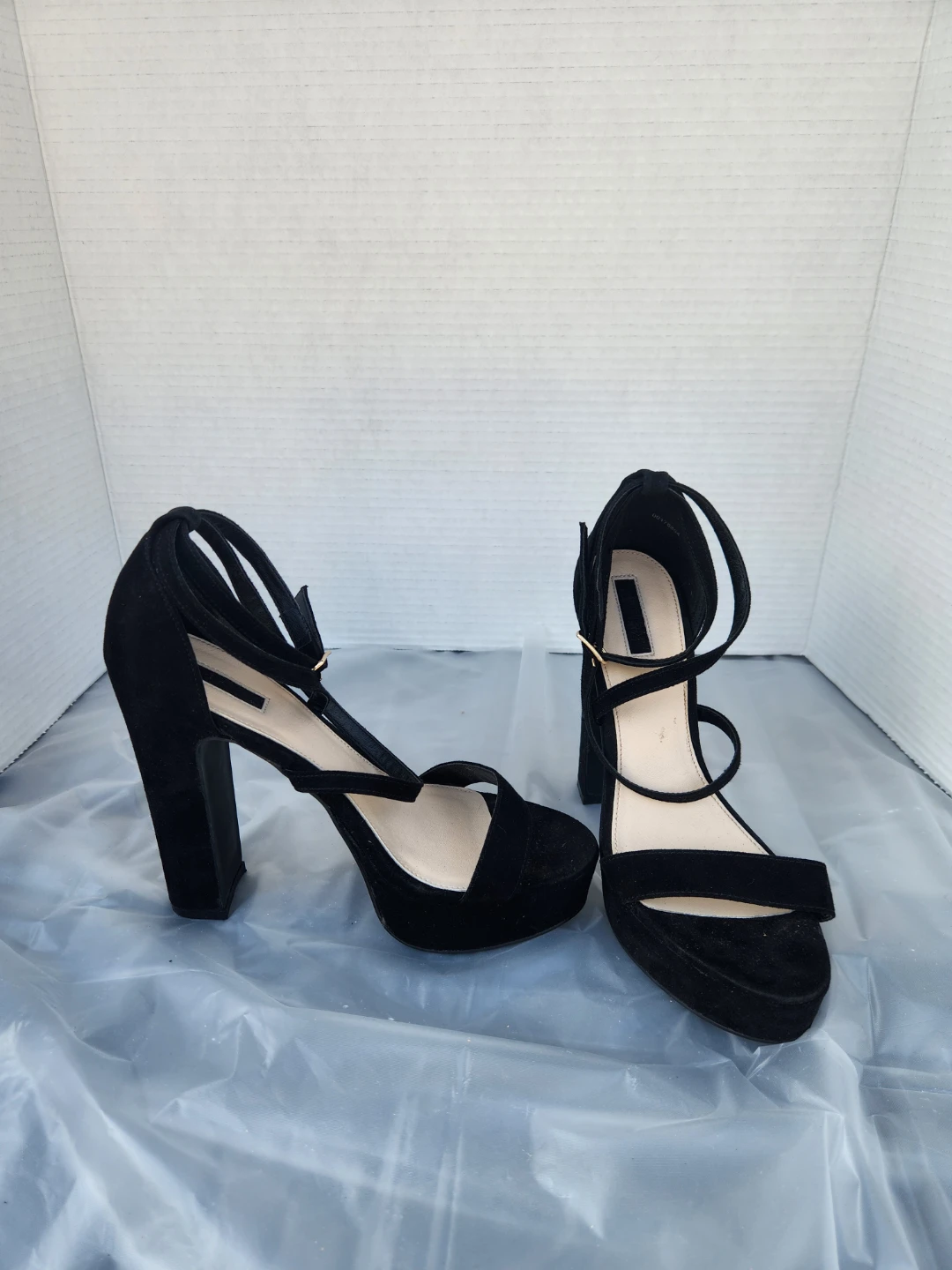 FOREVER 21 Black Suede Platform Heels