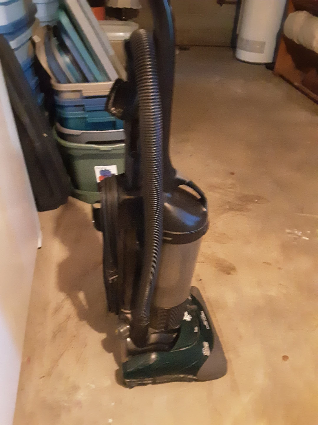 Dirt Devil Swivel Bagless Upright Vacuum - photo 2