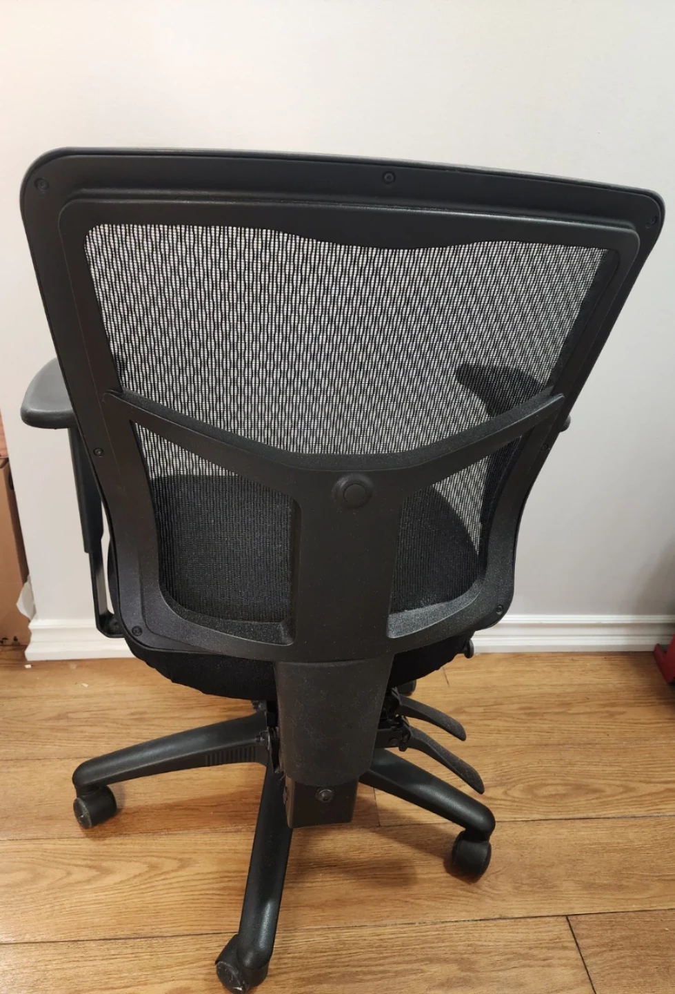 Black Mesh Office Chair - photo 3