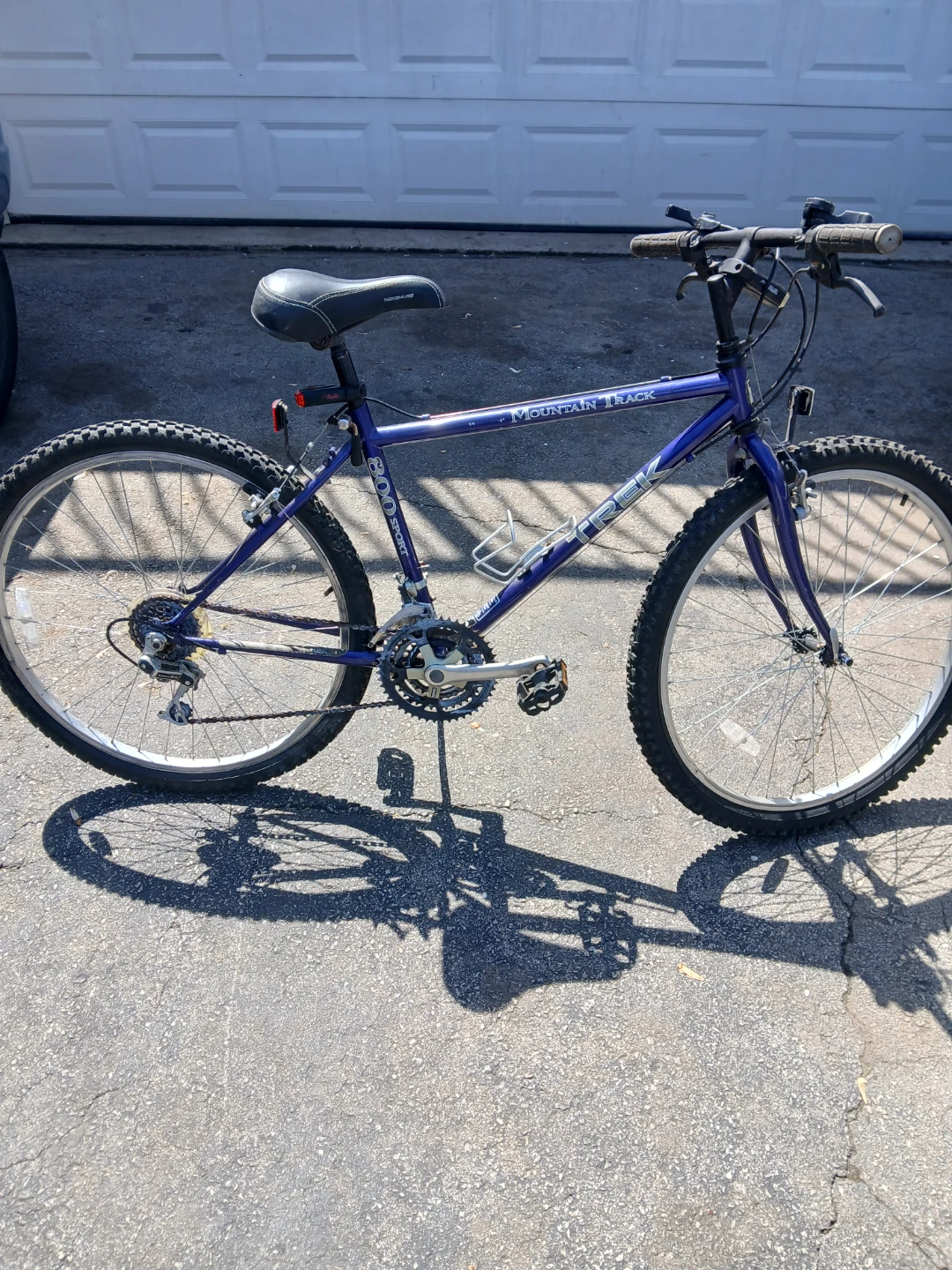 Trek Mountain Track 800 Sport Bicycle