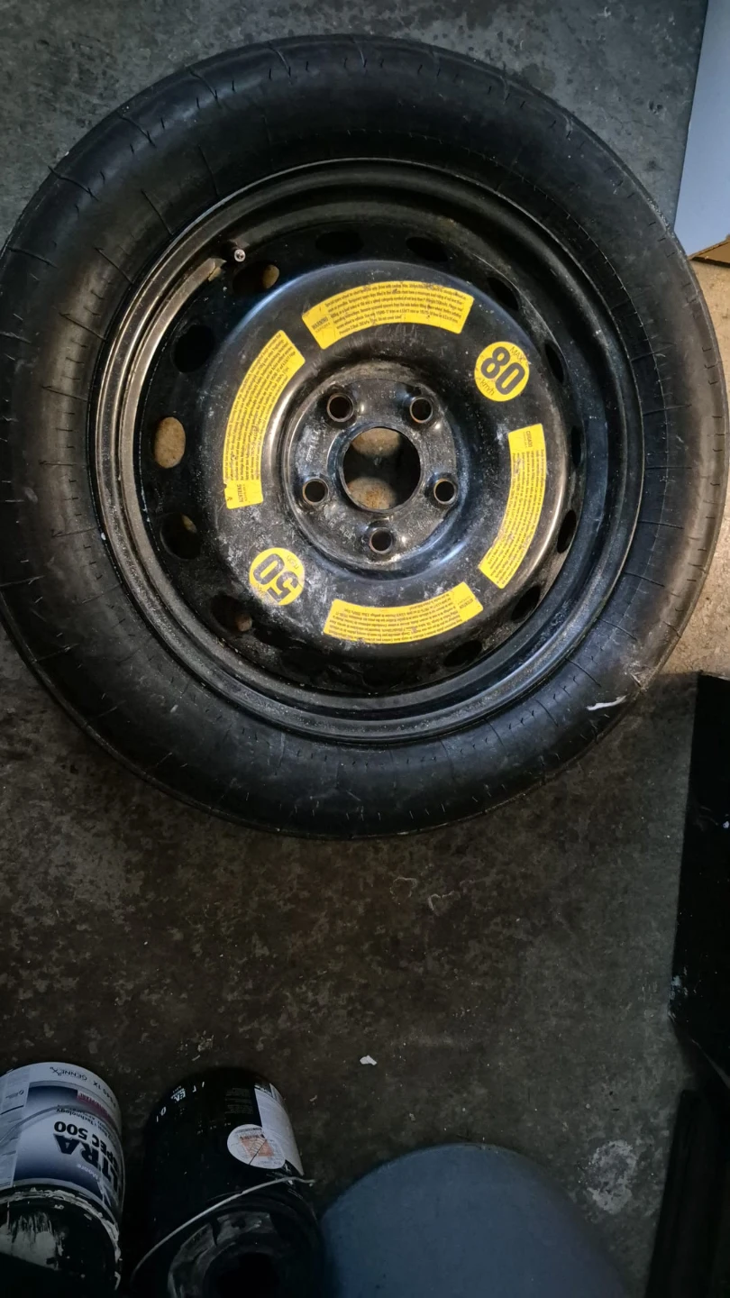 Jack with Spare Tire For PORSCHE CAYENNE