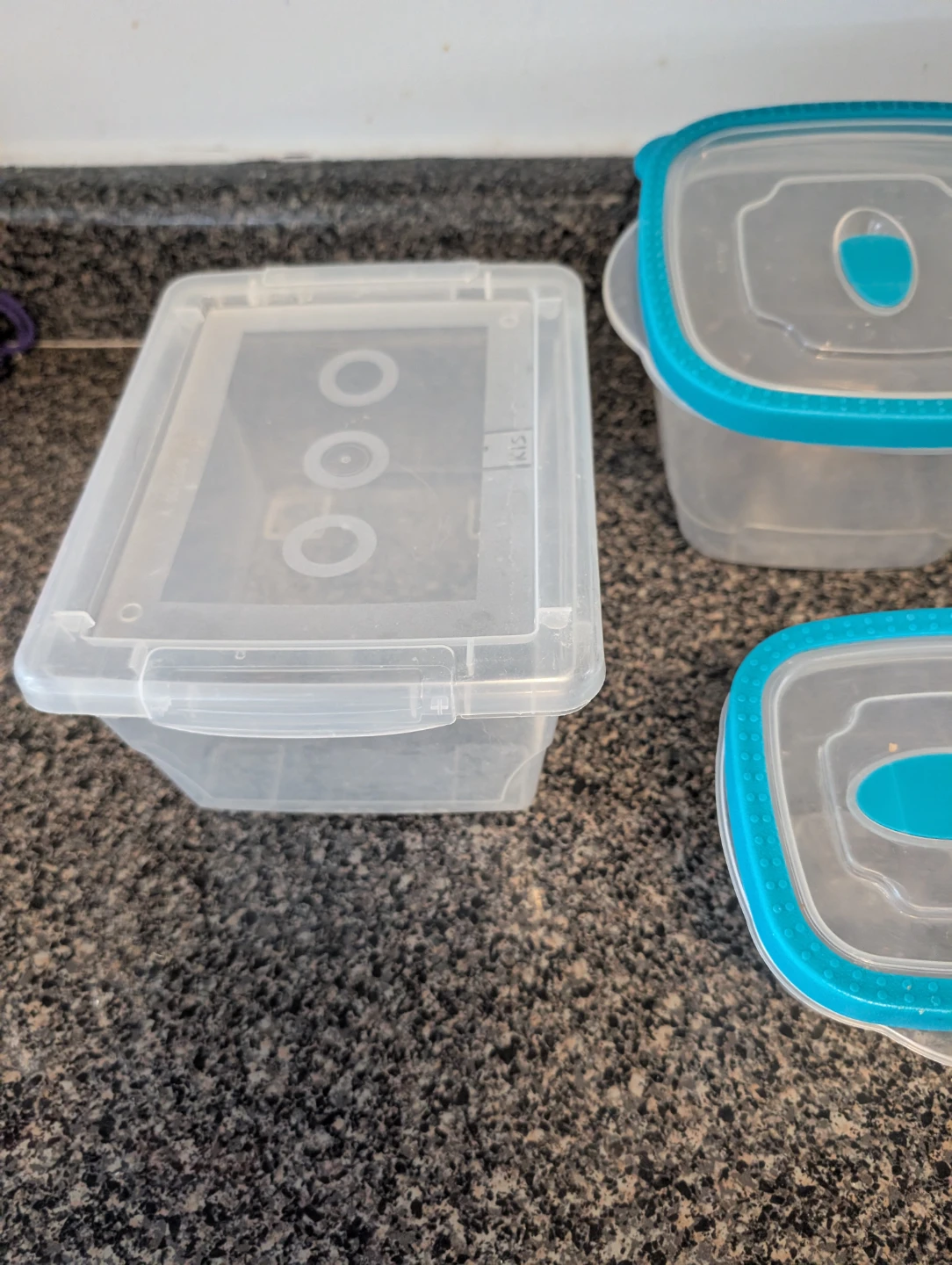 Set of 5 Plastic Food Storage Containers - photo 5