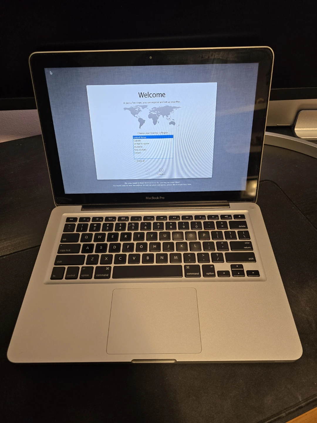 Apple MacBook Pro 13" | Intel i5 2.3GHz | 320GB HDD | 2011-2012