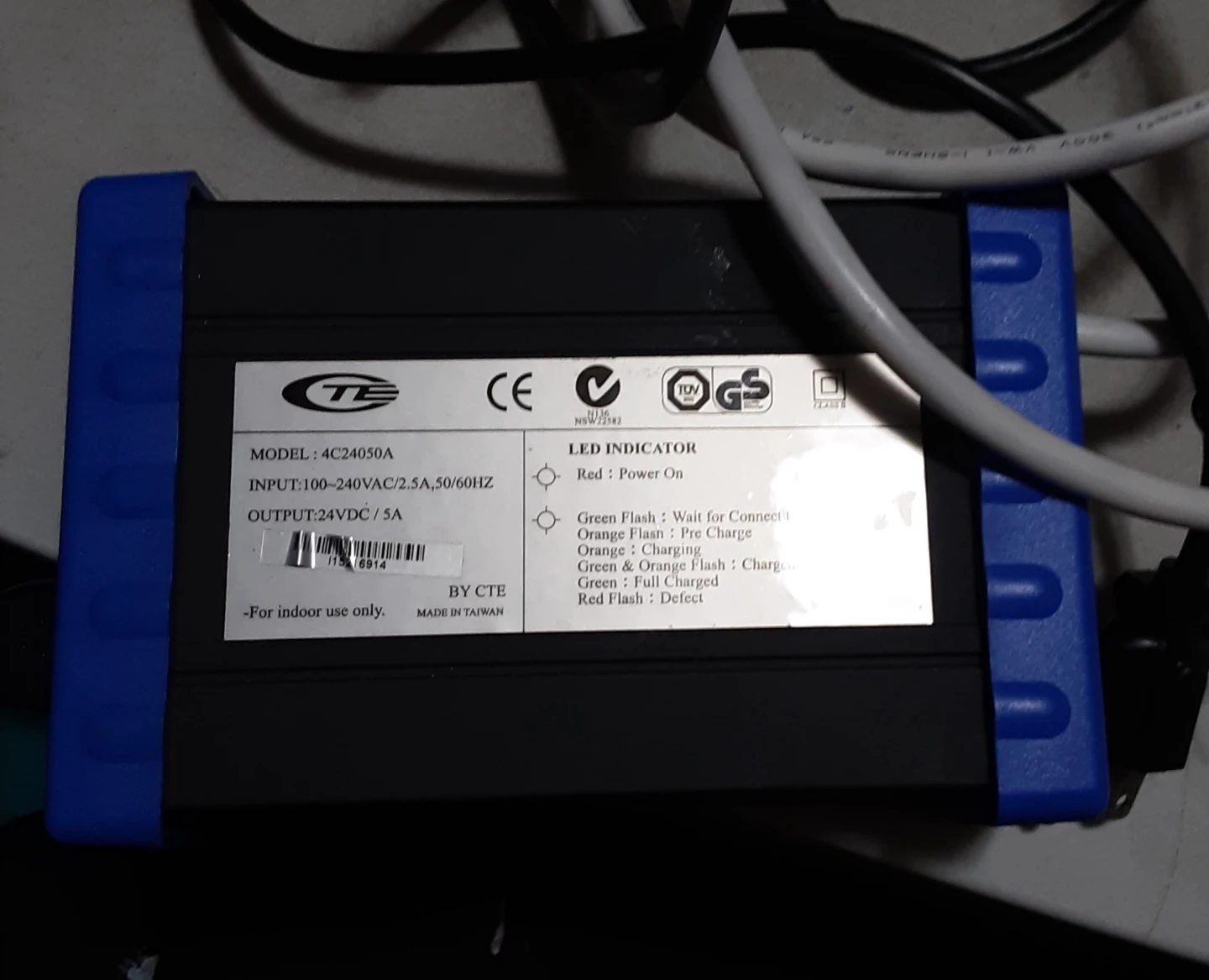 CTE 4C24050A Battery Charger 24VDC/5A - photo 3