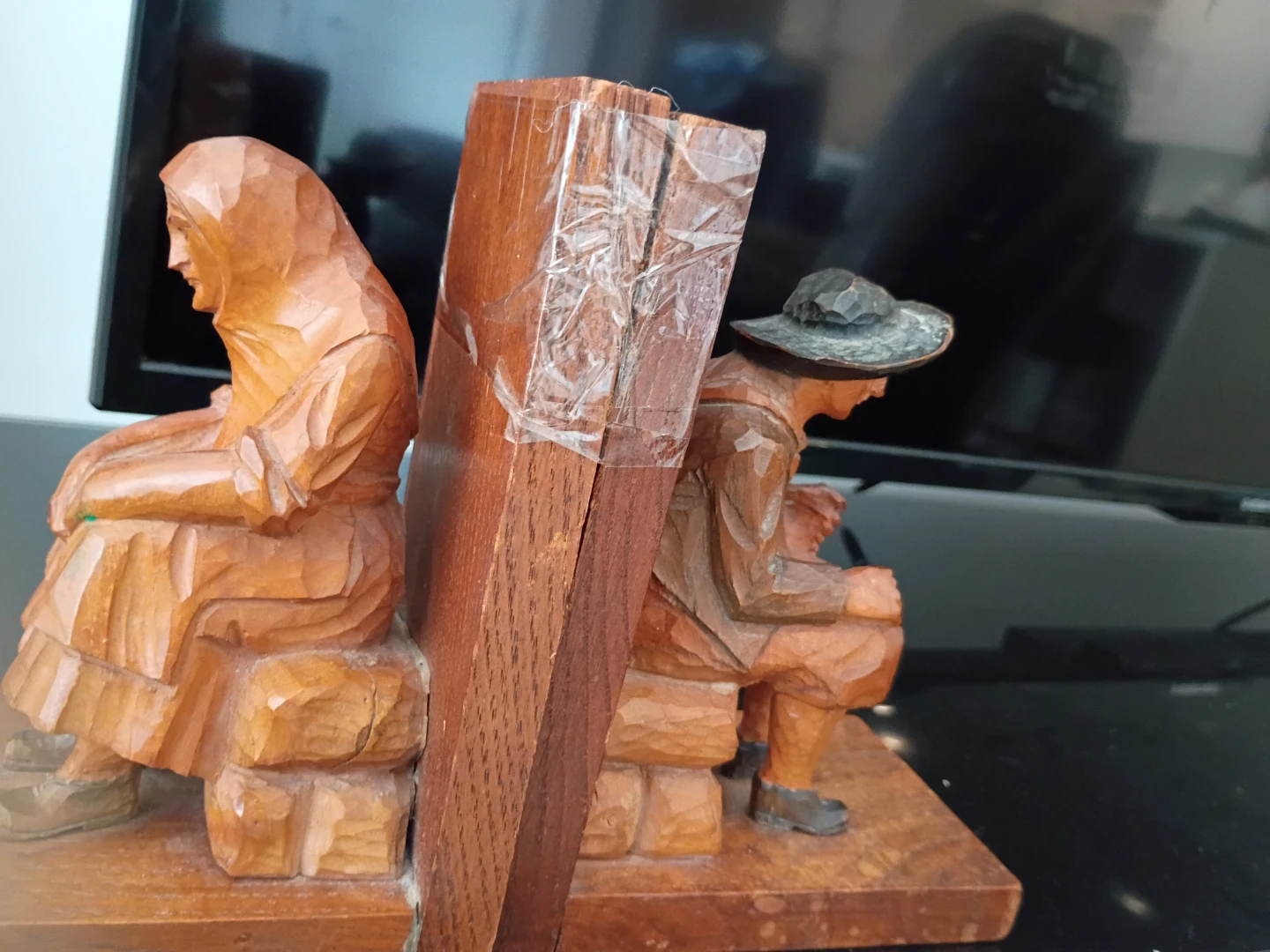 Wooden Figurine Bookends Pair - photo 2