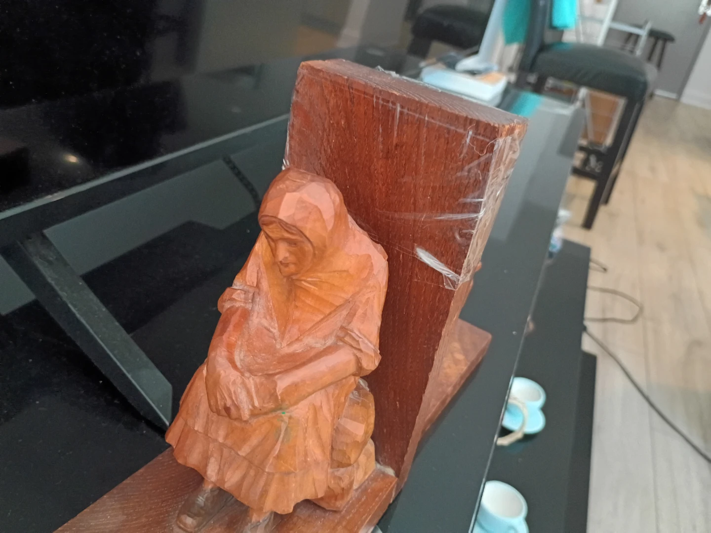 Wooden Figurine Bookends Pair - photo 3