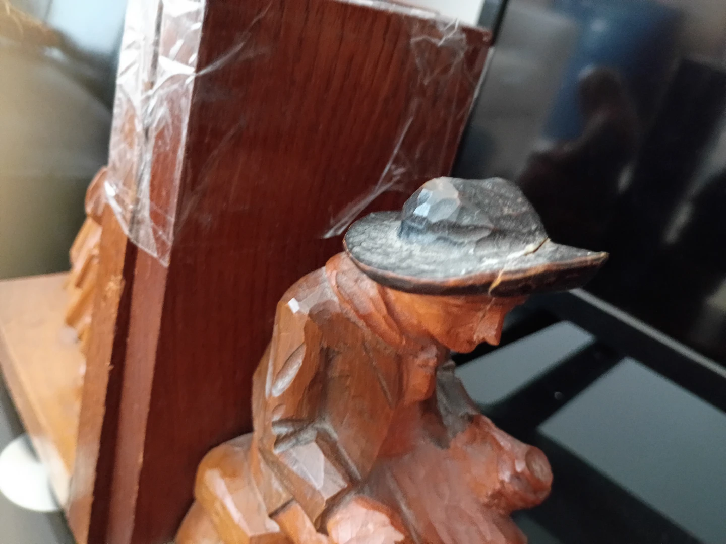 Wooden Figurine Bookends Pair - photo 4