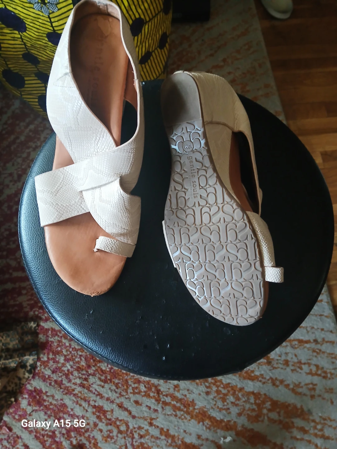 Gentle Souls Women's Beige Leather Wedge Sandals Size 10M - photo 2