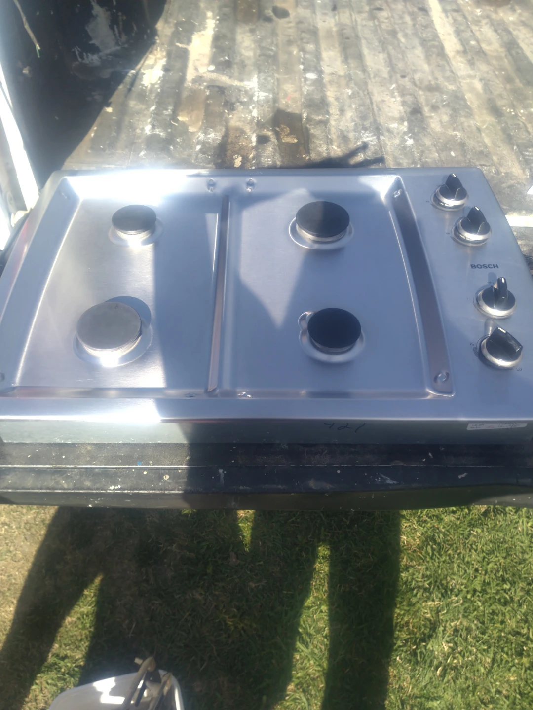 Bosch Stainless Steel 4-Burner Gas Cooktop - photo 5