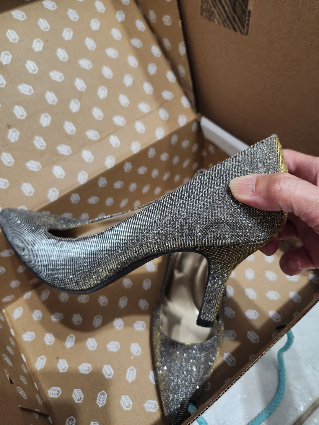 Comfort Plus by Predictions Sparkly Silver Heels - Size 7.5 - photo 4