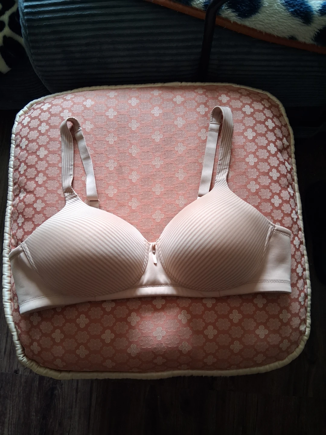 Vanity Fair Lightly Lined Full Coverage Bra