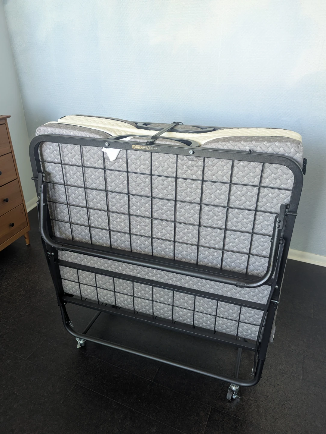 Folding Bed with Mattress and Cover