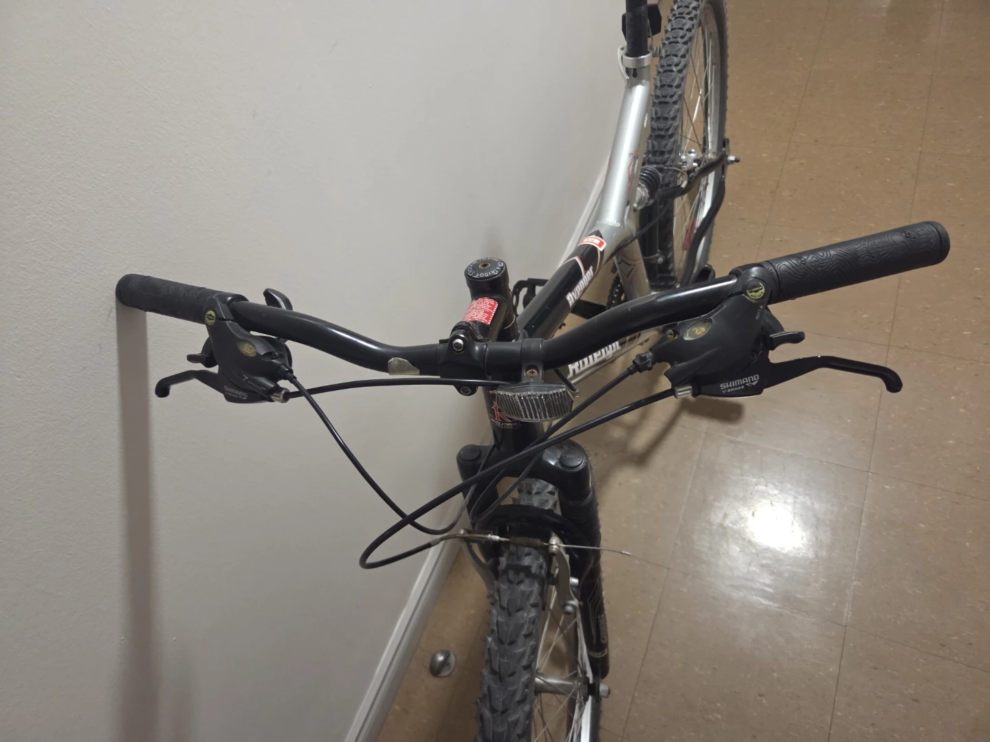 Raleigh 24" mountain bike - photo 2