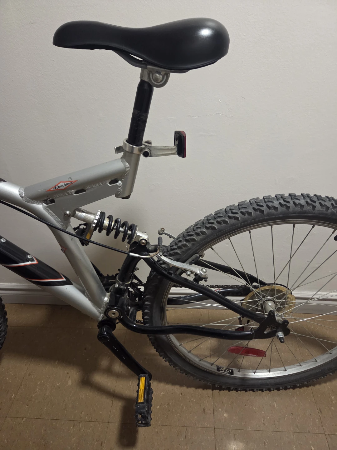 Raleigh 24" mountain bike - photo 5