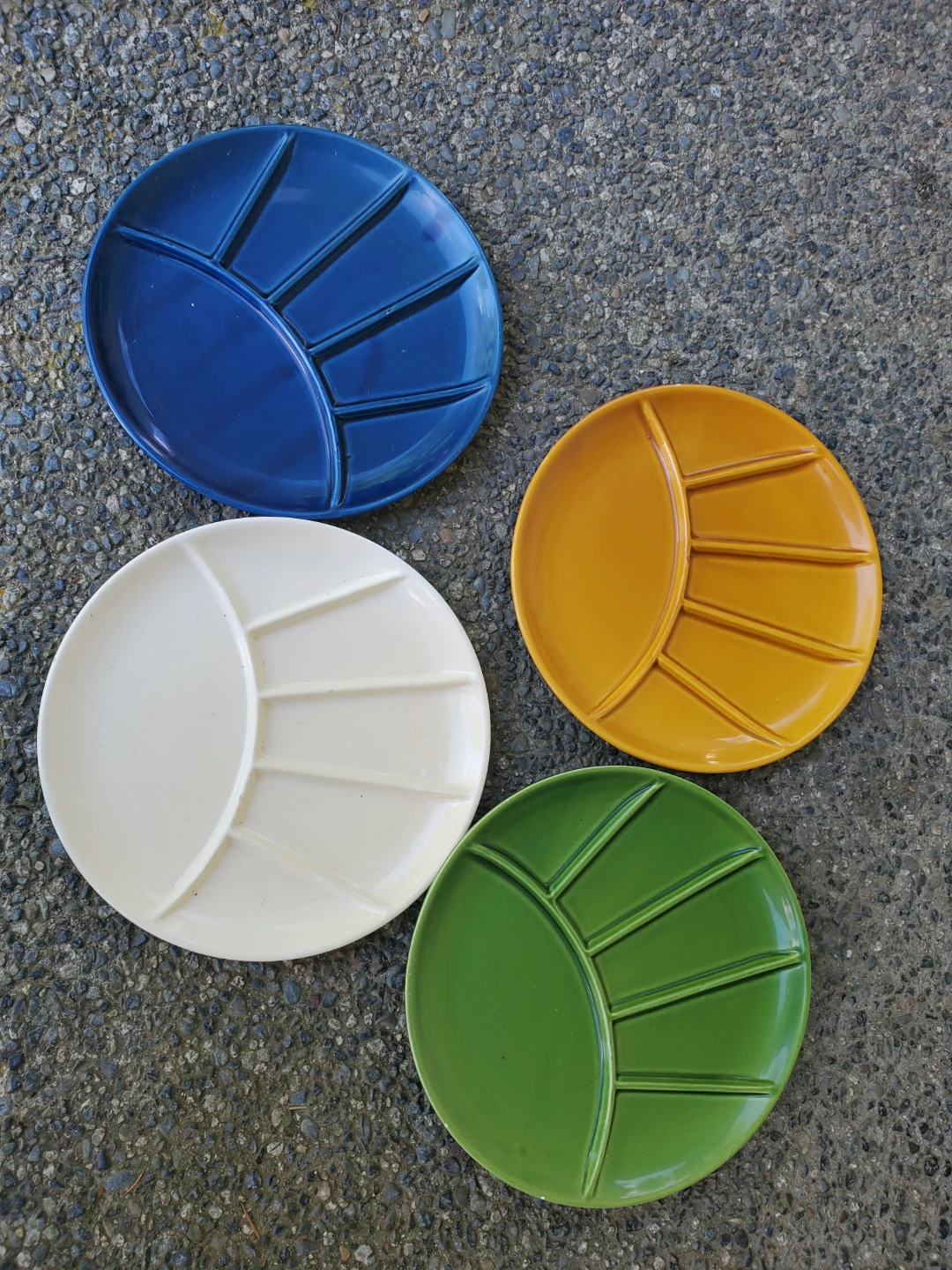 Set of 4 Divided Appetizer Plates - photo 5