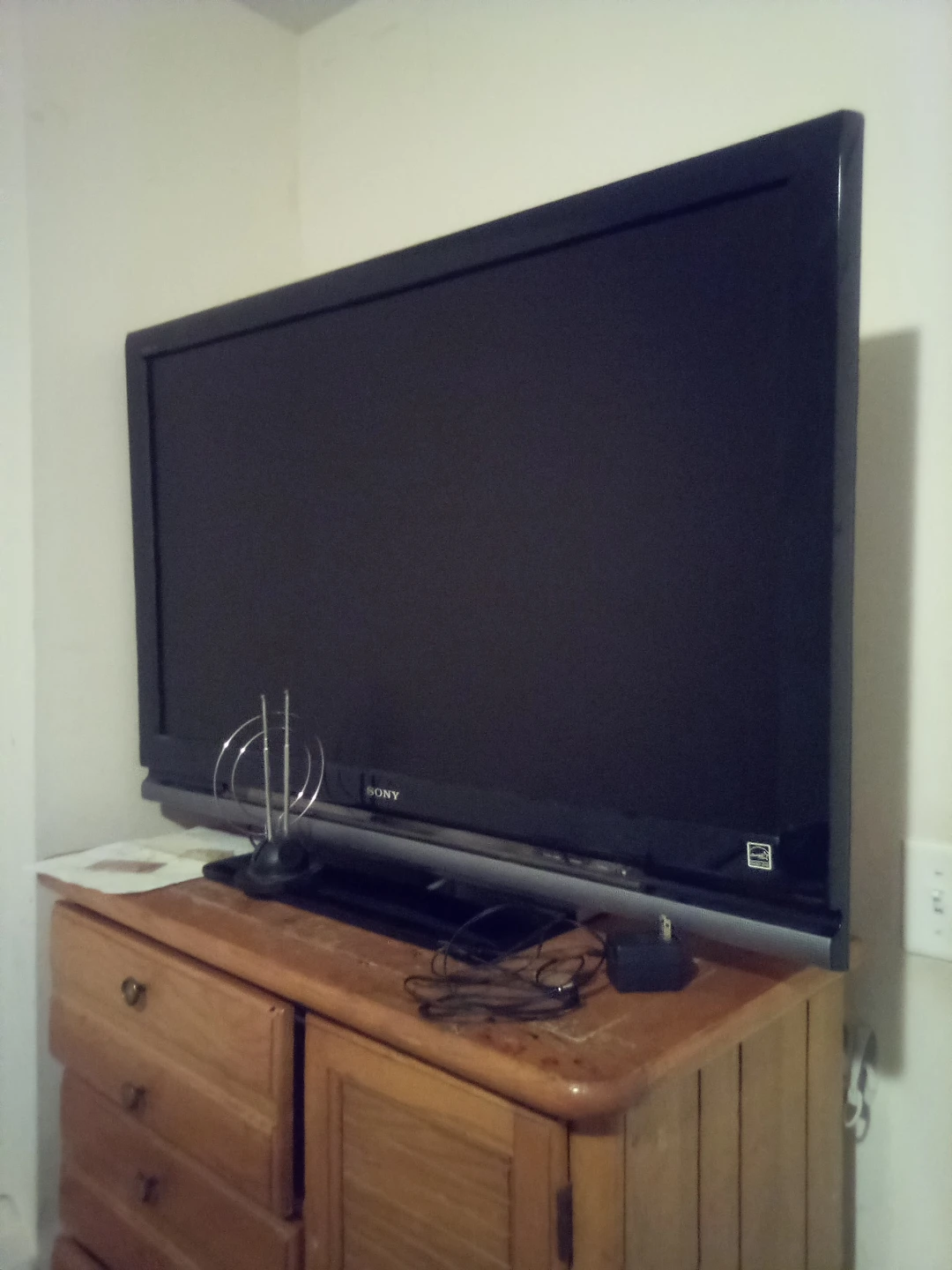 Sony Flat Screen TV 40 inches no remote - photo 2