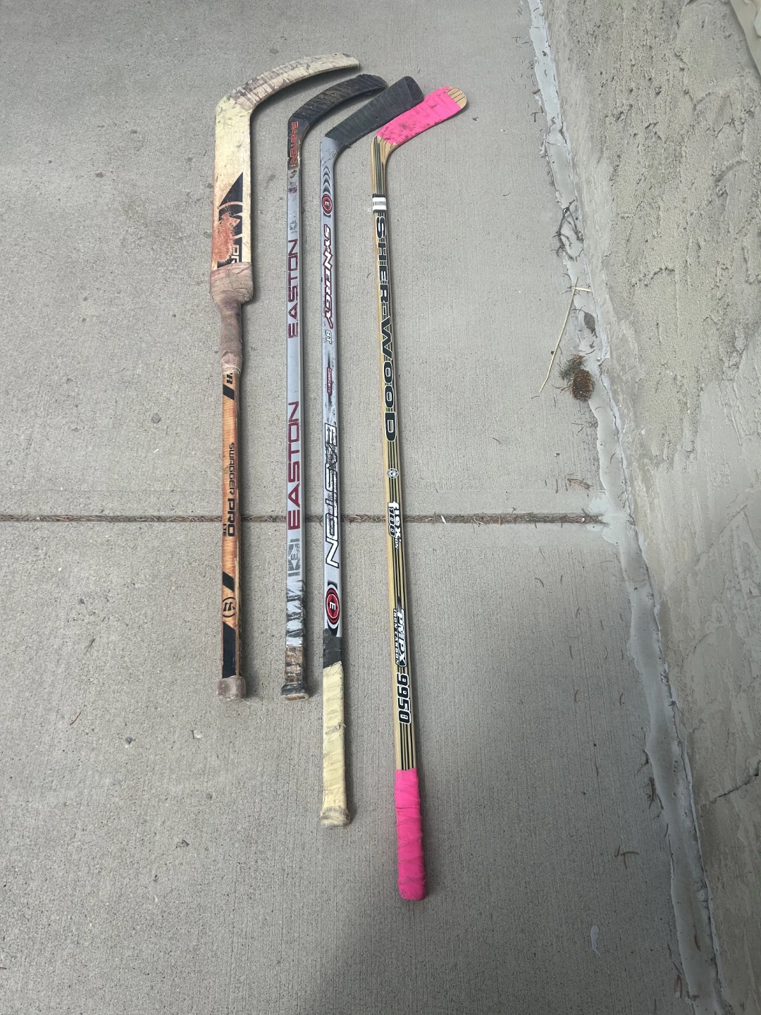 Previously Used Hockey Sticks 8pc.