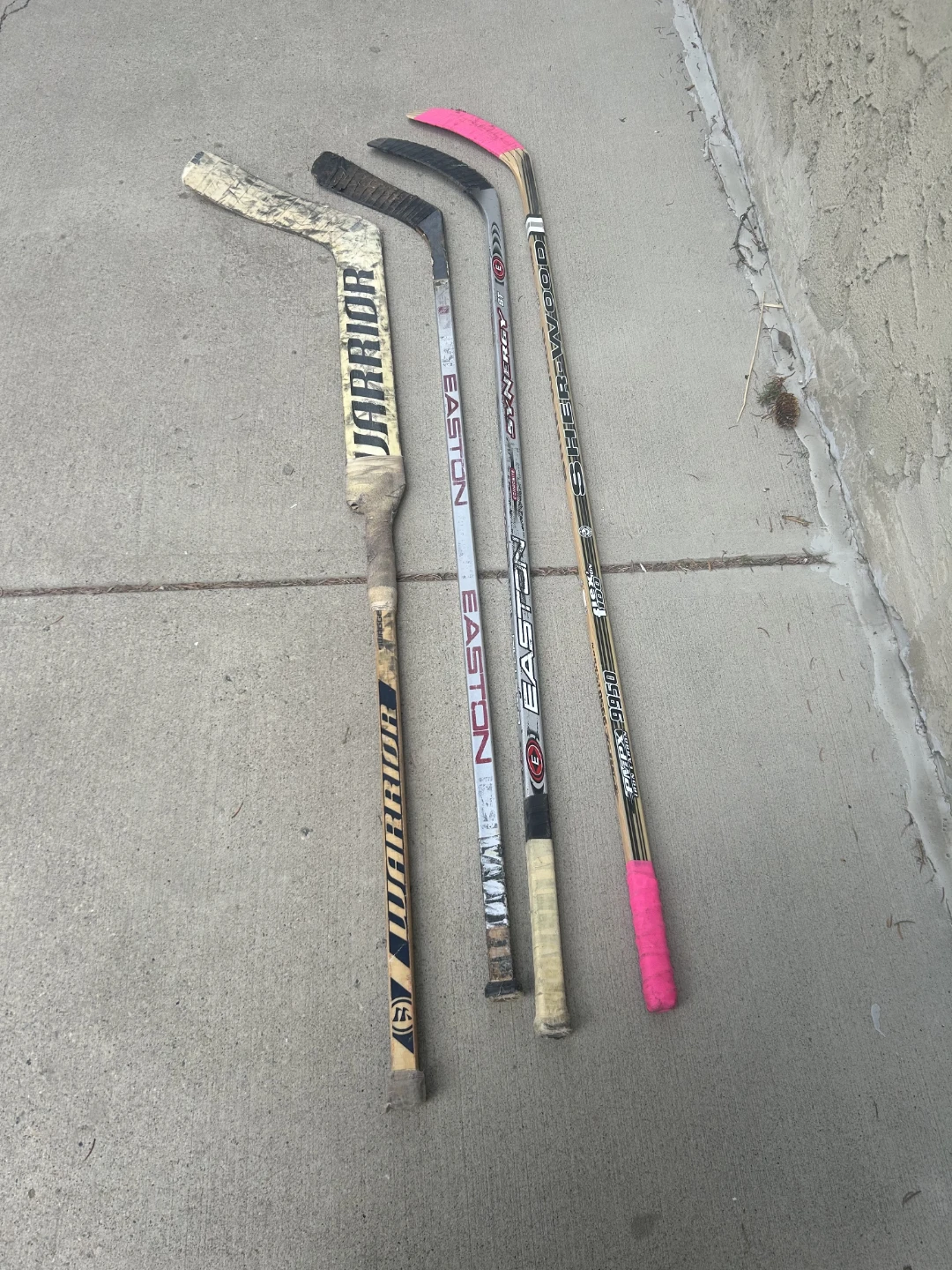 Previously Used Hockey Sticks 8pc. - photo 2