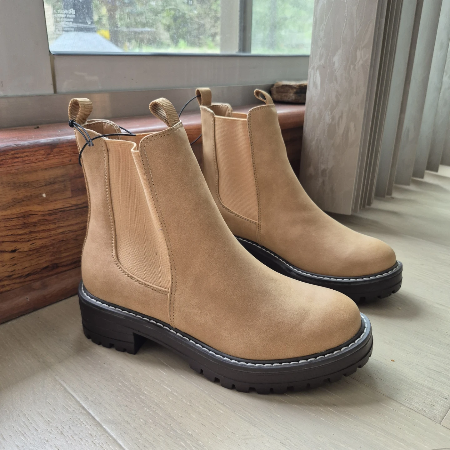 Women's Suede Chelsea Boots - photo 4