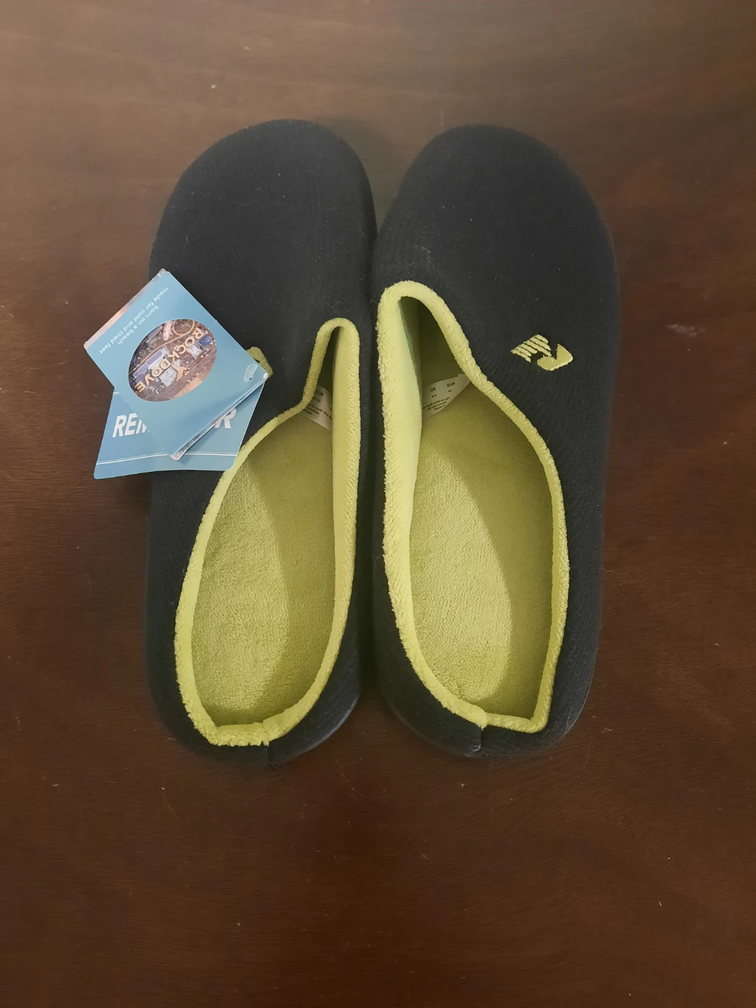 Dock & Bay Slippers size  9-10